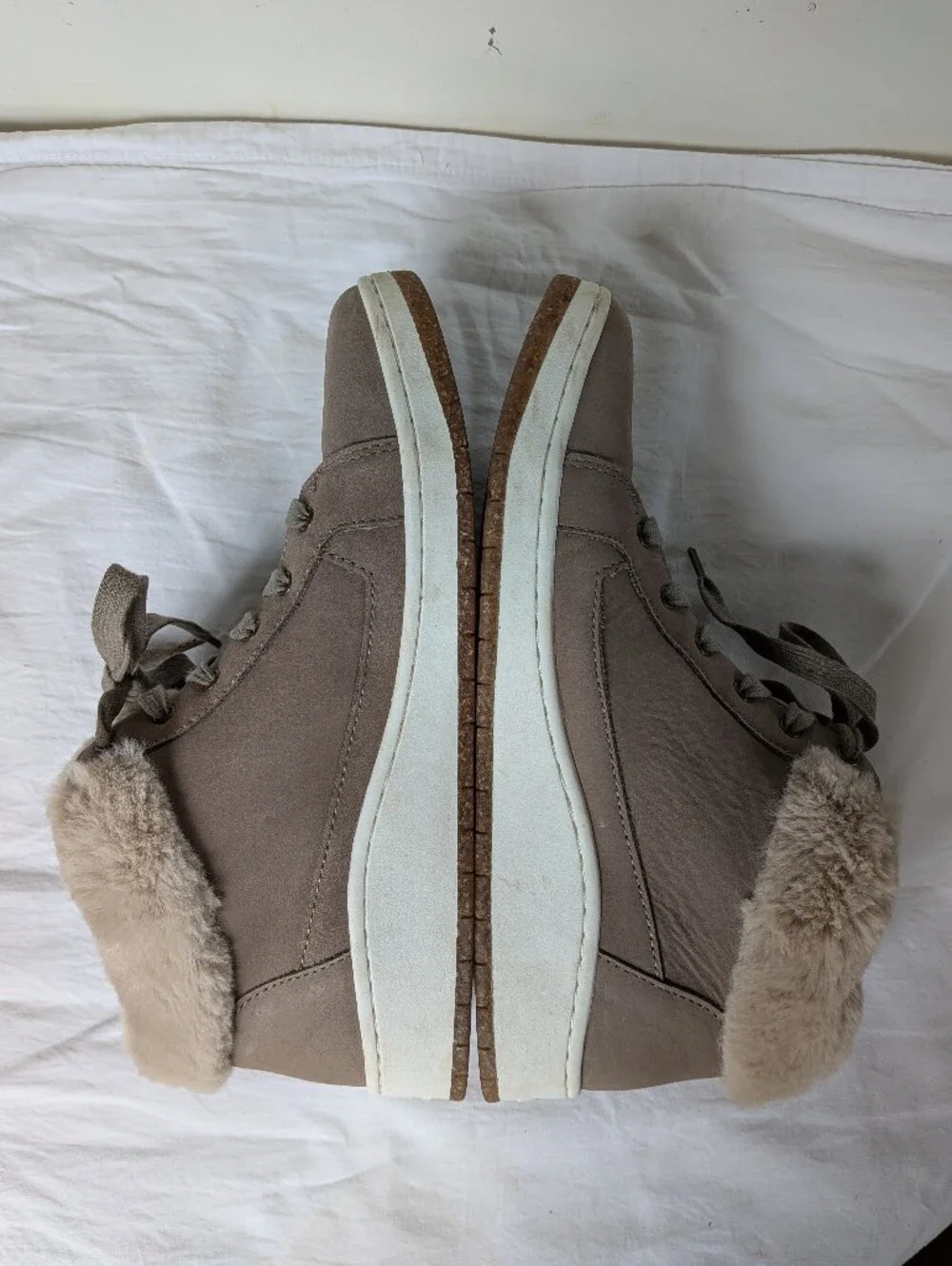 Aetrex Dylan Arch Support Sneaker Zip Sides Lace Up Fur Trim EUC